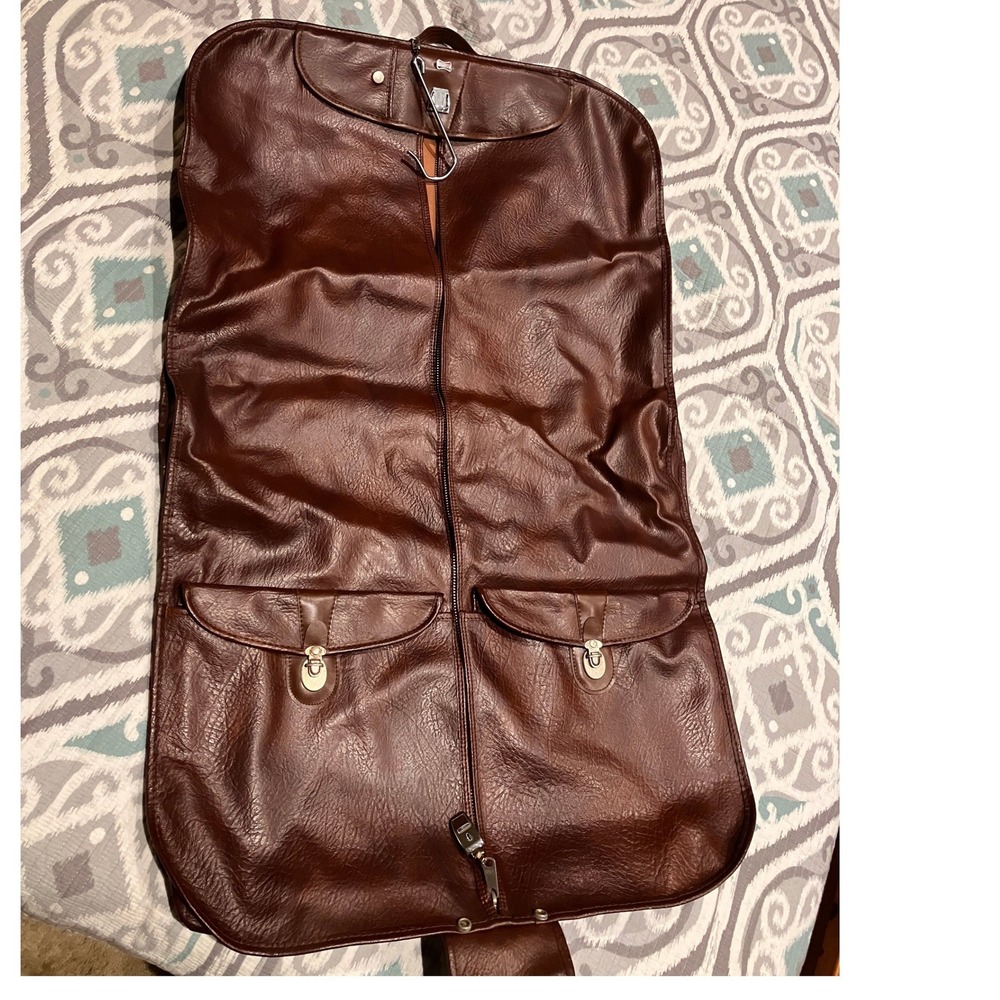 American Tourister Vintage Brown‎ Faux Leather Bi-Fold Garment Bag Travel Suit